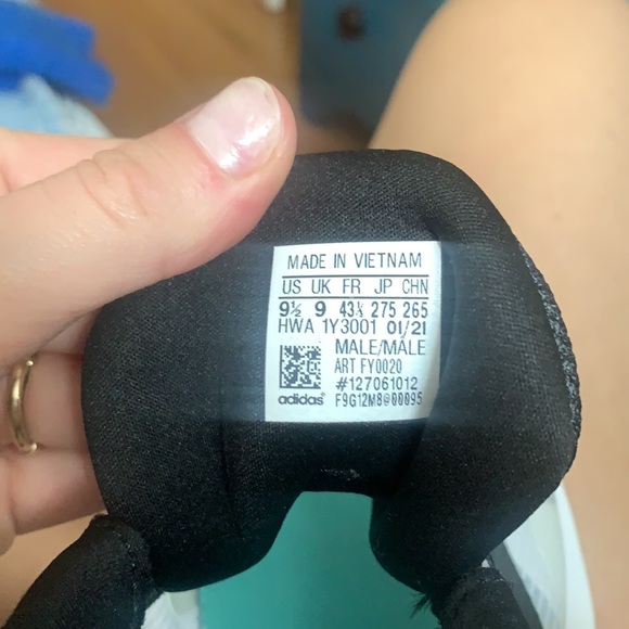 MENS Adidas Bounce sneakers size 9.5 men’s/ 11 women’s - Picture 7 of 7